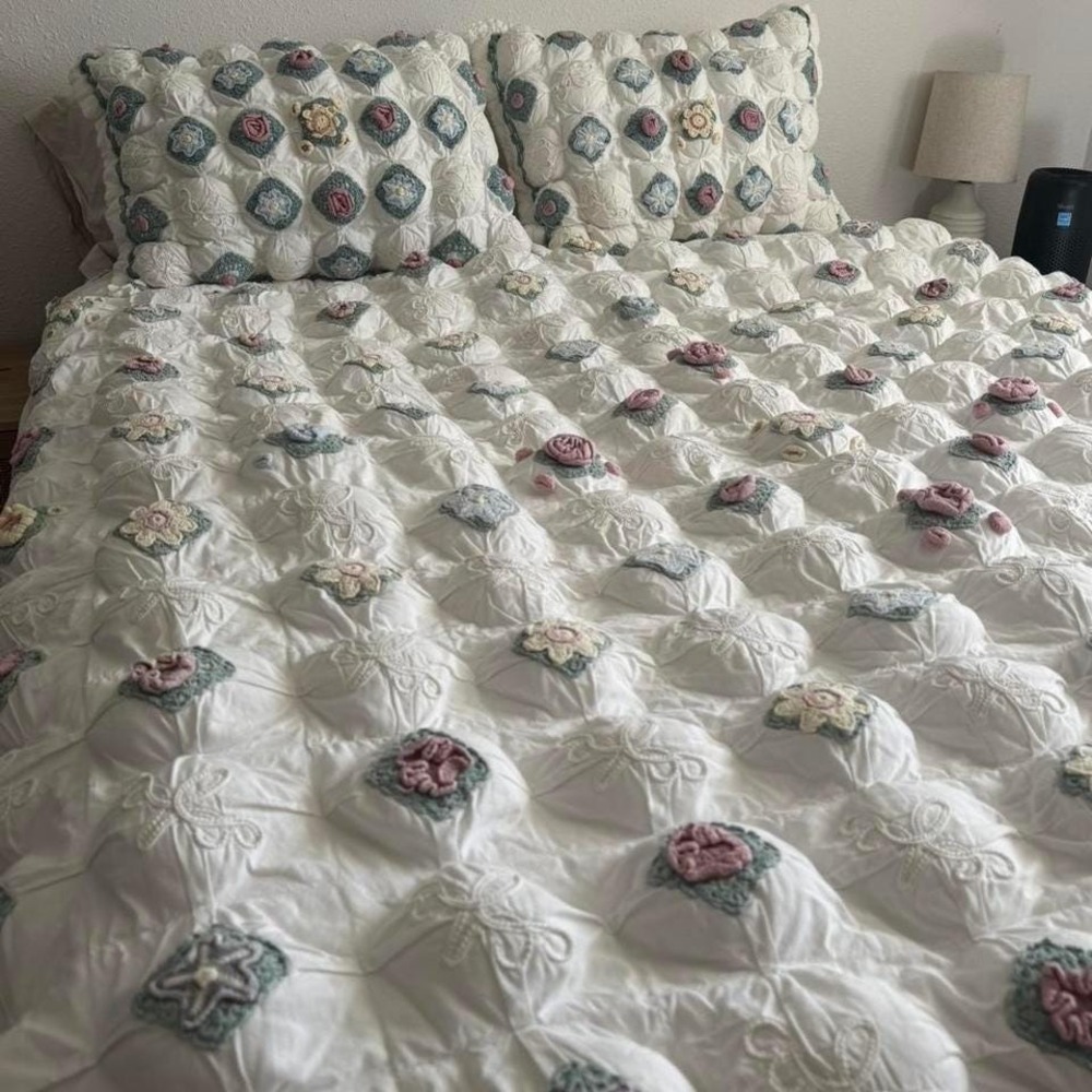 Vintage Twin JCP Home Collection Puff Quilt Set‎ + Shams